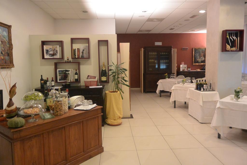 Best Western Hotel Cristallo Mantova Virgilio Exteriör bild